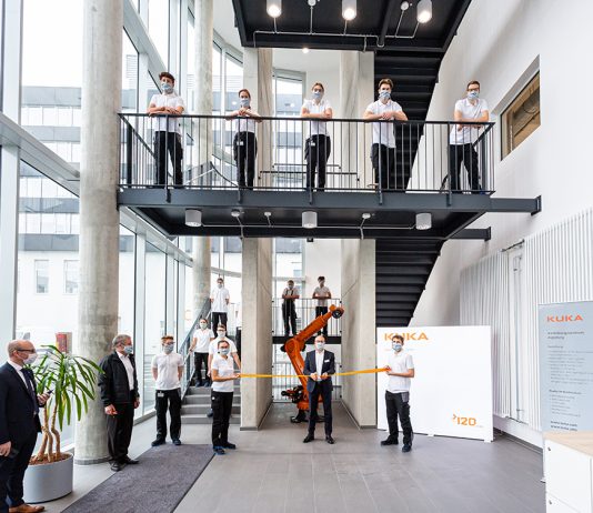 KUKA eröffnet neues Bildungszentrum