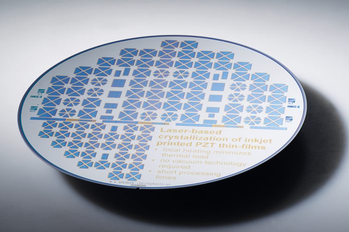 Auf den Wafer lassen sich mittels Inkjet-Druck technische Strukt