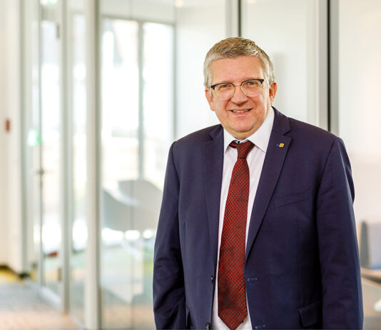 Dr. Carsten Russner neuer Präsident der EuTeCer