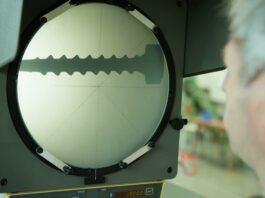 ThinKing für selbstfurchende Schrauben aus GFK ThinKing, Fertigungstechnik