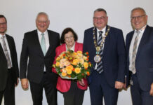 Sieglinde Vollmer ist Biberacher Ehrenbürgerin Sieglinde Vollmer, Fertigungstechnik, Fertigung