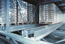 Hoch mit der Lieferfähigkeit