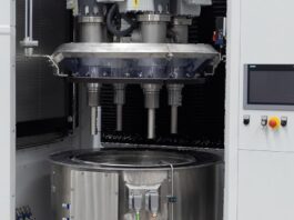 Automatisiertes Bearbeiten von Femurteilen