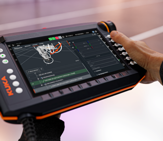 KUKA stellt Betriebssystem iiQKA.OS2 vor