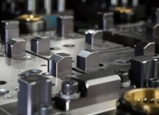 Schichten für Umformwerkzeuge im Fensterbau