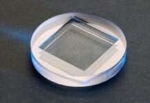 Laserbasierte Fertigung komplexer Glasoptiken