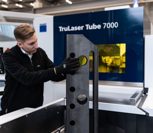 Flexible und leistungsstarke Laser-Rohrschneidmaschine