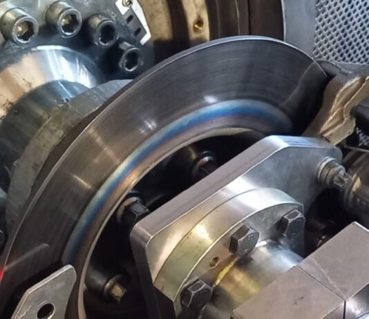 Edelstahl bremst Feinstaub