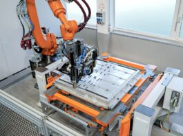 Automatisierte Demontage von Hochvoltbatterien