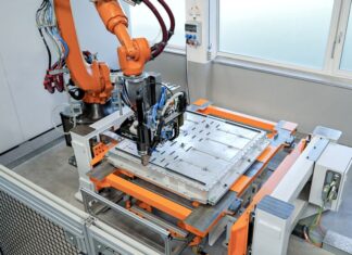 Automatisierte Demontage von Hochvoltbatterien