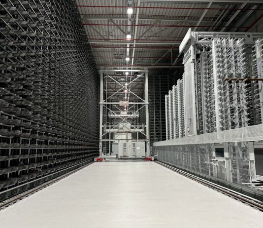 SEW-EURODRIVE setzt auf Automation von KASTO