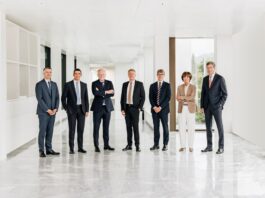 TRUMPF legt 2025/26 zu