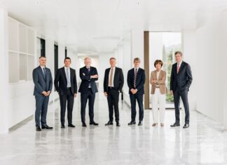 TRUMPF legt 2025/26 zu