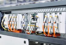 Durchgängige Automatisierung für die Blechbearbeitung