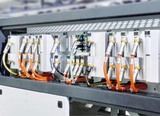 Durchgängige Automatisierung für die Blechbearbeitung